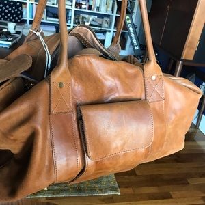 Genuine leather overnight bag. Luggage.